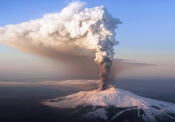 Онлайн веб камера Италия Сицилия вулкан Этна